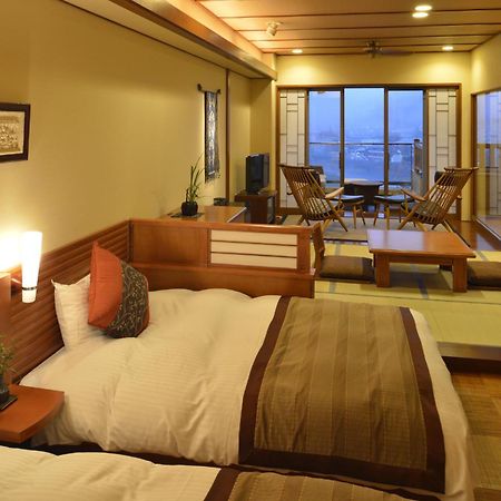 Ryokan Ayu No Sato Hitojosi Kültér fotó