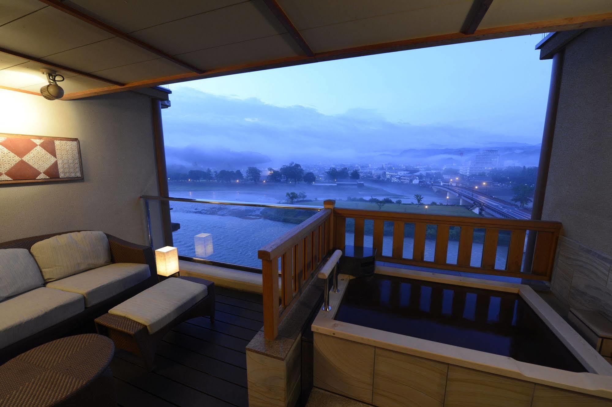 Ryokan Ayu No Sato Hitojosi Kültér fotó