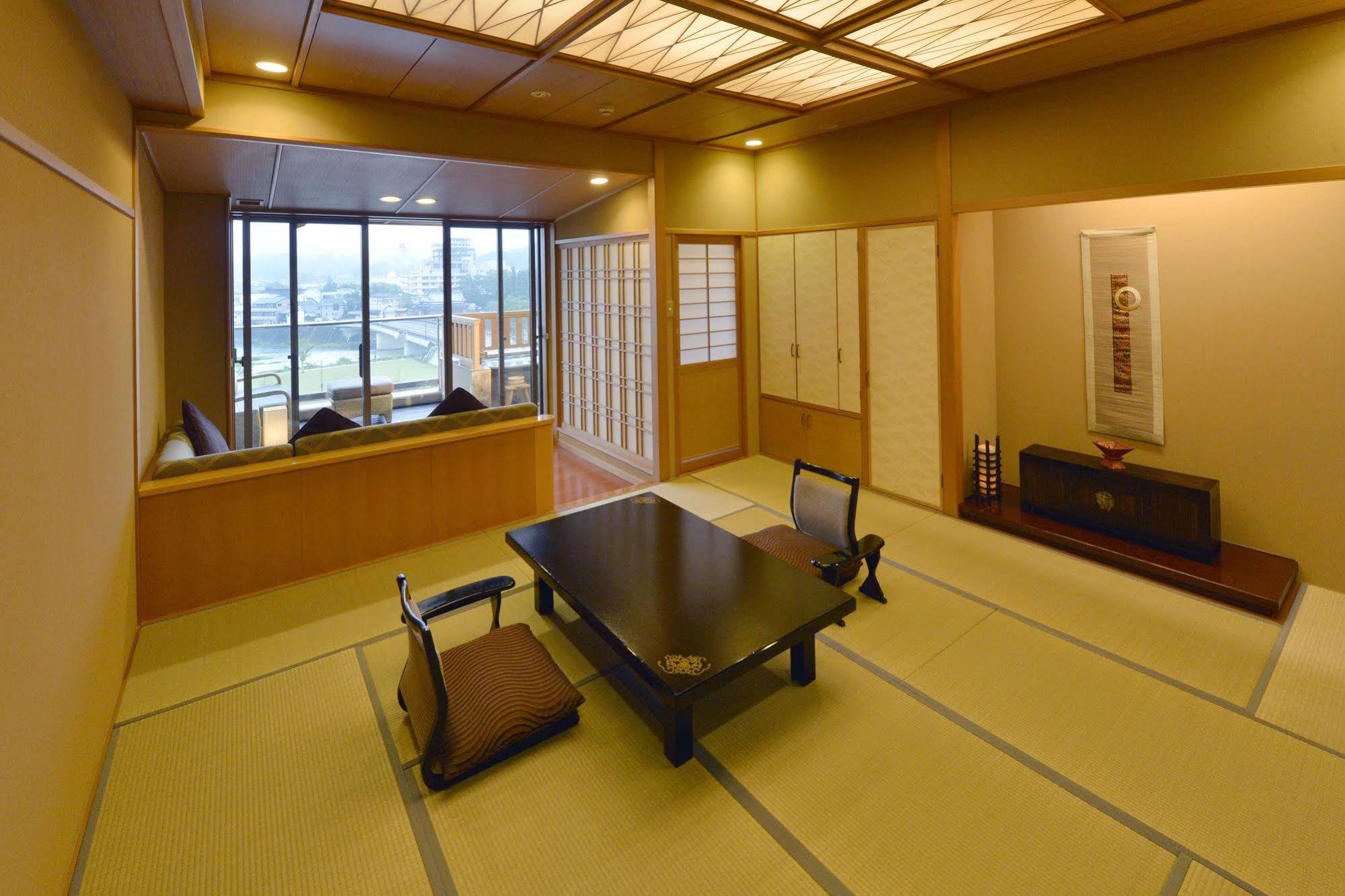 Ryokan Ayu No Sato Hitojosi Kültér fotó